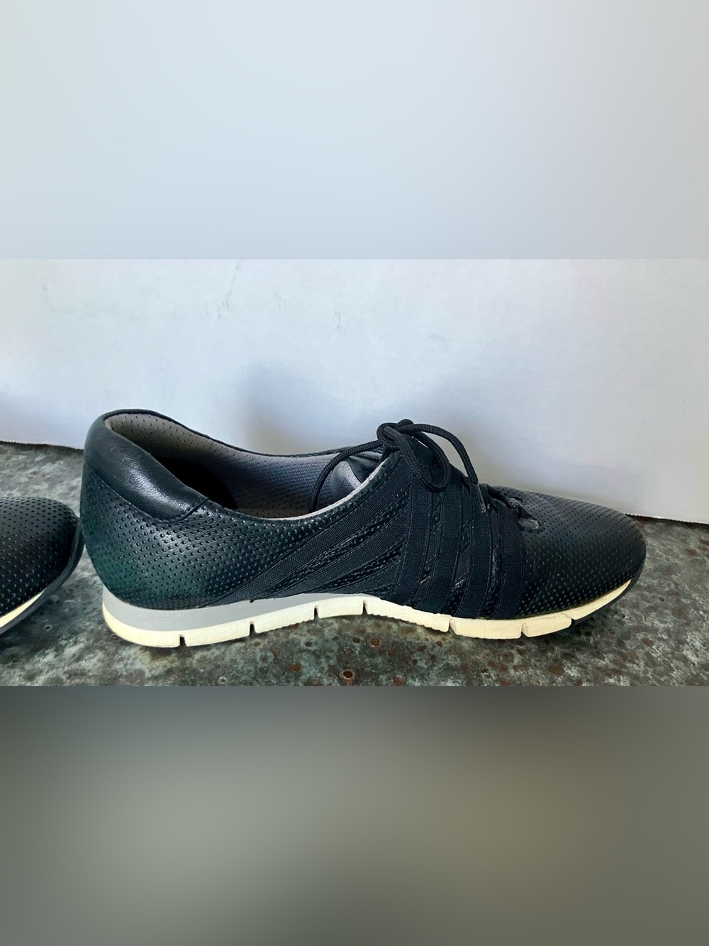 Sesto Meucci Shoes Black Perforated Leather Sneakers Size 7 - Picture 6 of 13